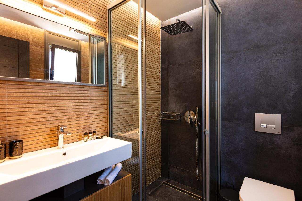 Lagoon Seaside Villa, Sumptuous Retreat,By Thinkvilla Pánormos Extérieur photo